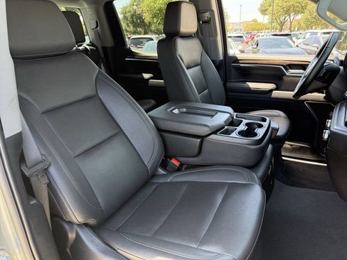 Used 2025 GMC Sierra 1500 SLT AWD/4WD image 25