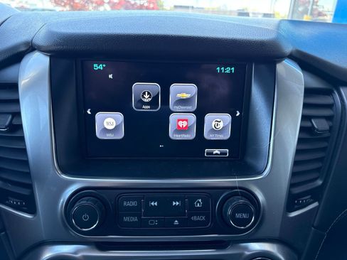 Used 2019 Chevrolet Suburban LT w/ RST Edition AWD/4WD image 24