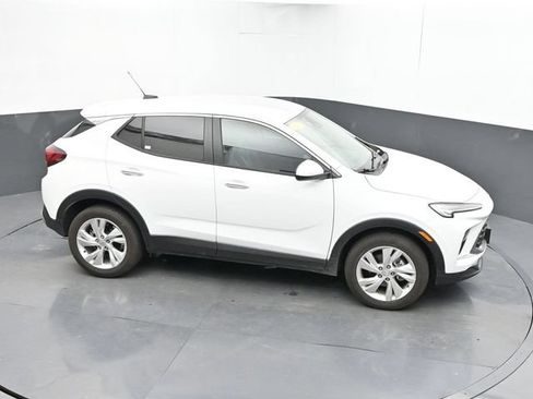 Used 2025 Buick Encore GX Preferred FWD image 15