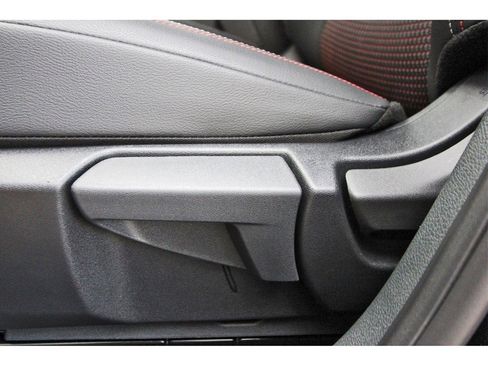 New 2025 Nissan Kicks SR image 20