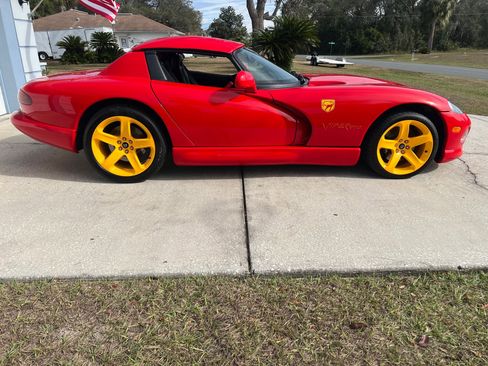 Used 1996 Dodge Viper RT/10 image 12