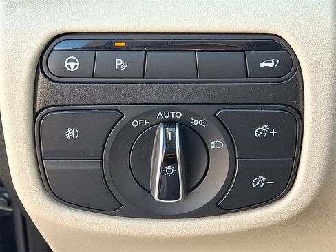 Used 2021 INFINITI QX50 Luxe w/ Cargo Package image 25