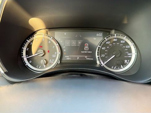 Used 2023 Toyota Highlander XLE FWD image 41