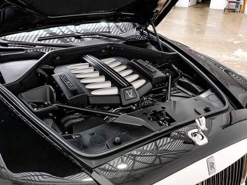 Used 2017 Rolls-Royce Ghost image 54