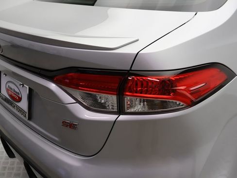 Used 2024 Toyota Corolla SE image 9