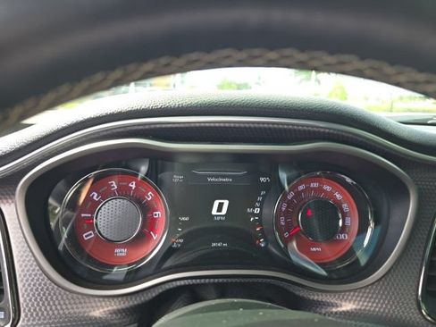 Used 2017 Dodge Challenger SRT Hellcat RWD image 14