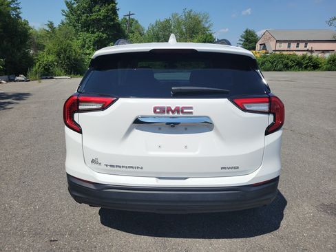 Used 2023 GMC Terrain SLE w/ Driver Convenience Package AWD/4WD image 6