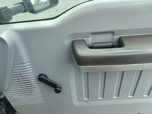 Used 2014 Ford F350 XL image 19