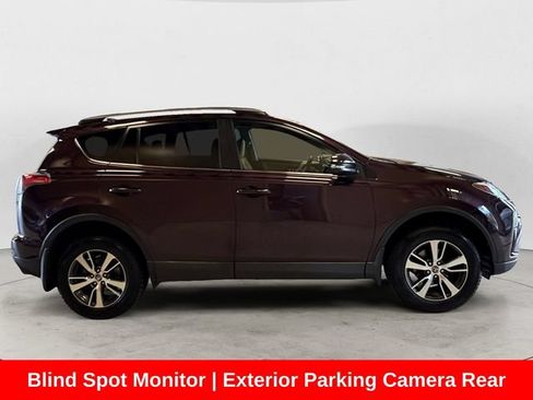 Used 2018 Toyota RAV4 XLE AWD/4WD image 7