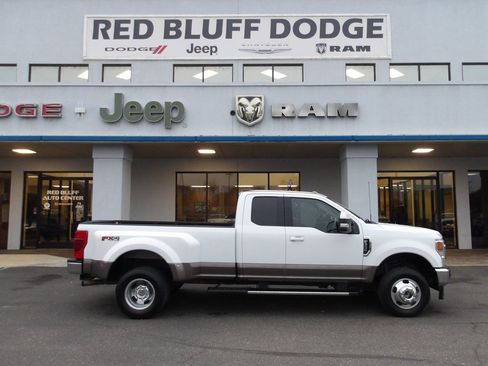 Used 2022 Ford F350 Lariat w/ Lariat Value Package image 1