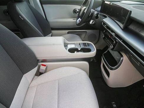 New 2026 Hyundai Ioniq 9 SE w/ Tow & Go Package image 18