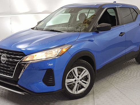 Used 2023 Nissan Kicks S FWD image 6