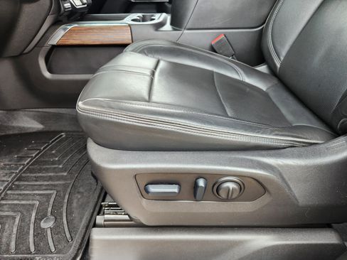 Used 2023 Chevrolet Silverado 2500 High Country image 24