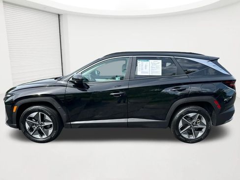 Certified 2025 Hyundai Tucson SEL AWD/4WD image 8