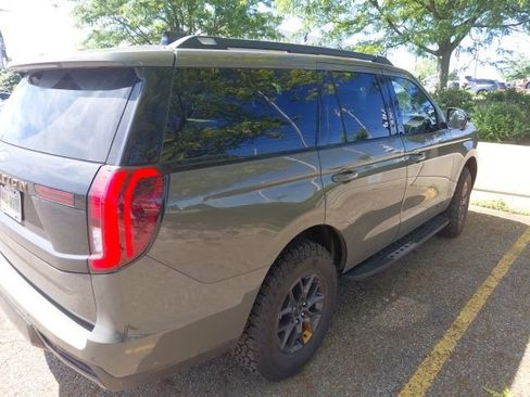 Used 2025 Ford Expedition Tremor AWD/4WD image 2