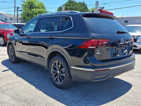 Used 2022 Volkswagen Tiguan SE AWD/4WD image 4