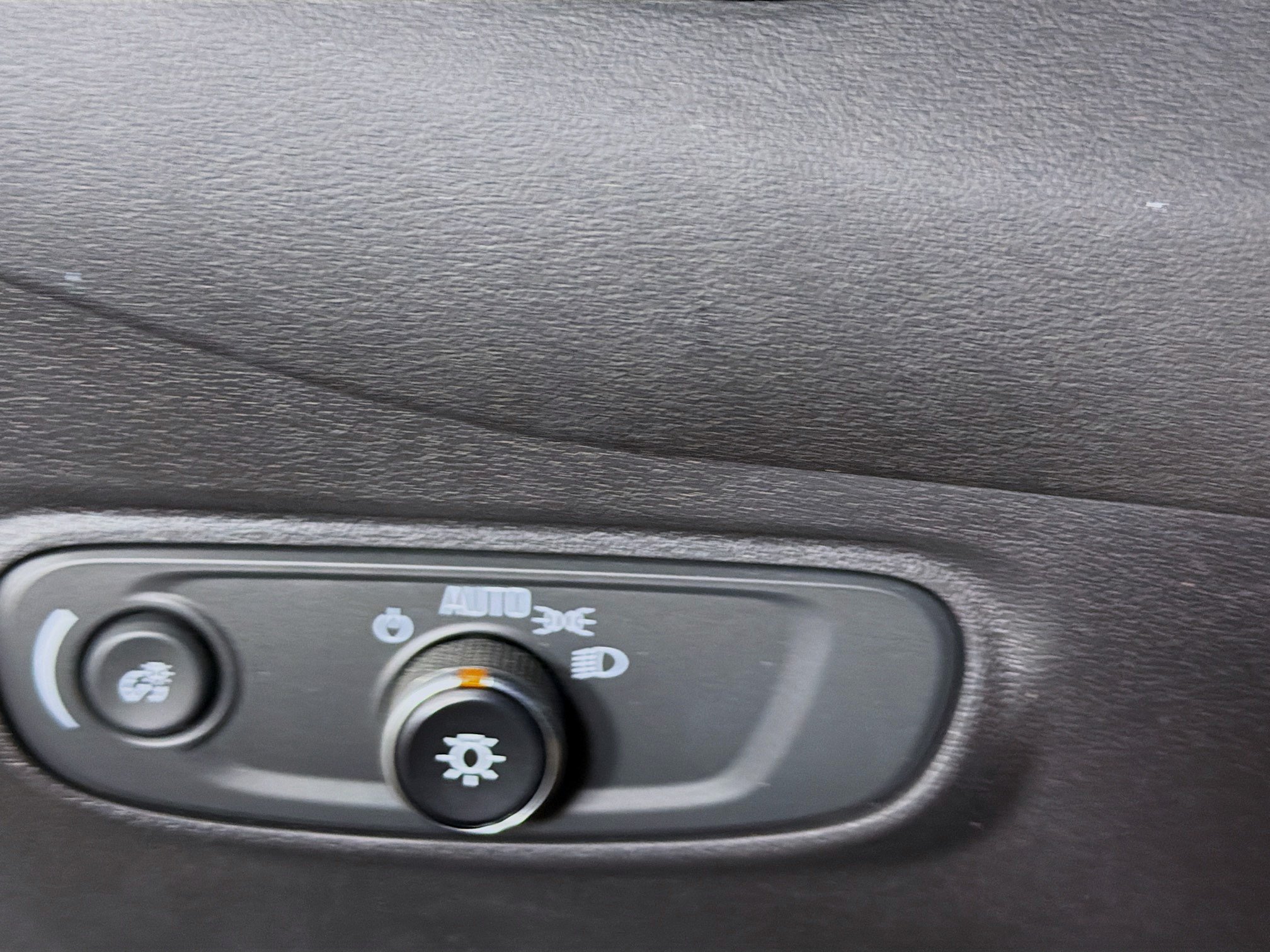 Used 2024 Chevrolet Equinox LT AWD/4WD image 17