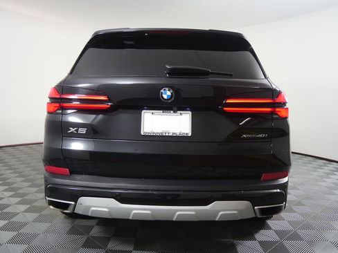 Used 2024 BMW X5 xDrive40i w/ Premium Package AWD/4WD image 4