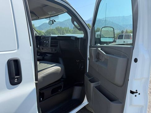 Used 2025 Chevrolet Express 2500 Extended w/ Driver Convenience Package RWD image 16