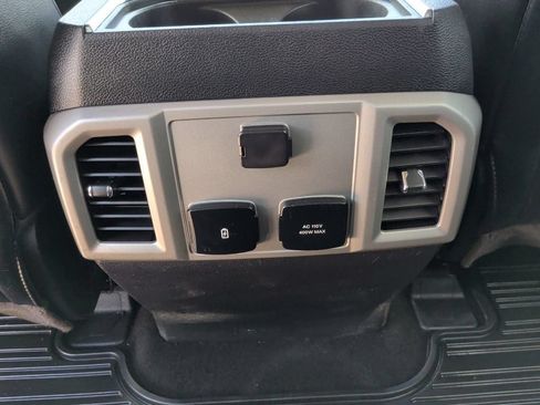 Used 2019 Ford F250 Lariat w/ Lariat Value Package AWD/4WD image 44