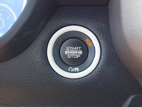 Used 2022 RAM 1500 Big Horn AWD/4WD image 10