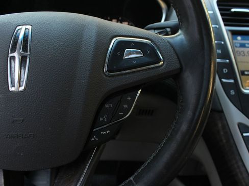 Used 2016 Lincoln MKX Reserve w/ Driver Assistance Package AWD/4WD image 30