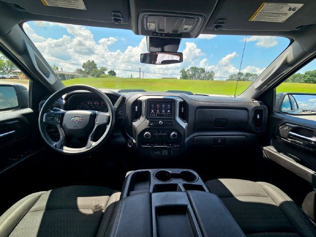 Used 2024 Chevrolet Silverado 1500 Custom Trail Boss AWD/4WD image 12