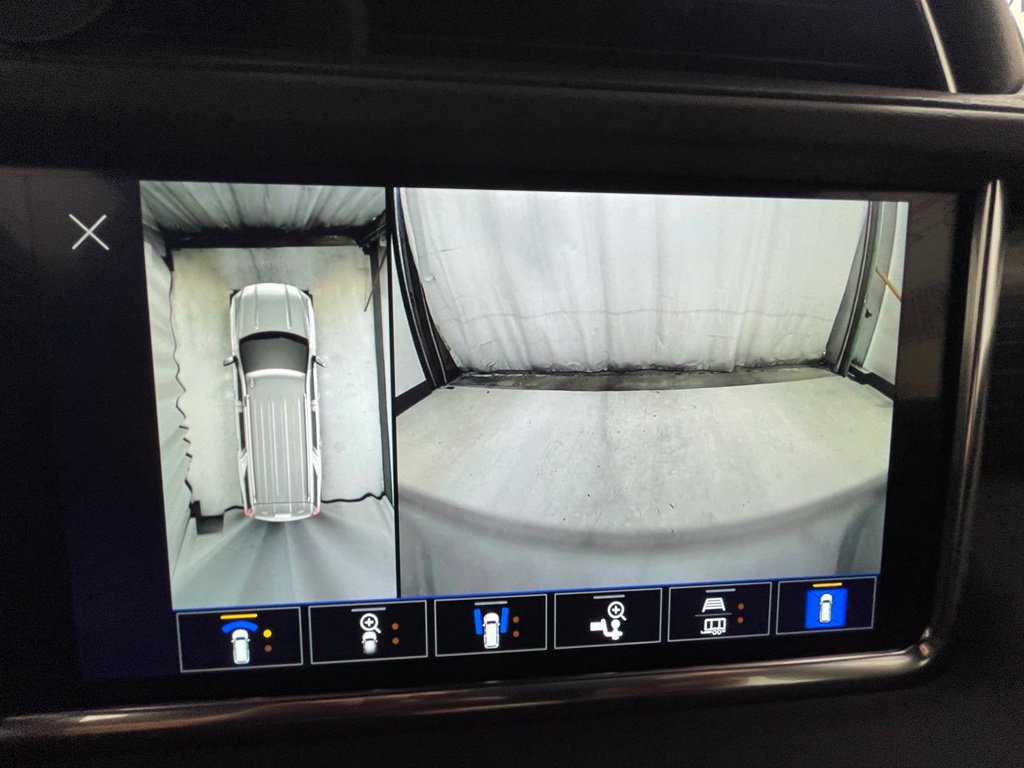Used 2024 GMC Yukon Denali AWD/4WD image 37