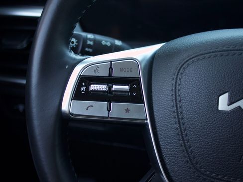 Used 2024 Kia Telluride S w/ S Sunroof Package FWD image 21