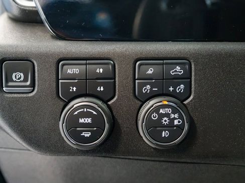 Used 2025 Chevrolet Silverado 1500 High Country w/ Midnight Edition image 22