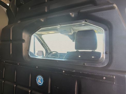Used 2022 Ford E-Transit Medium Roof RWD image 40