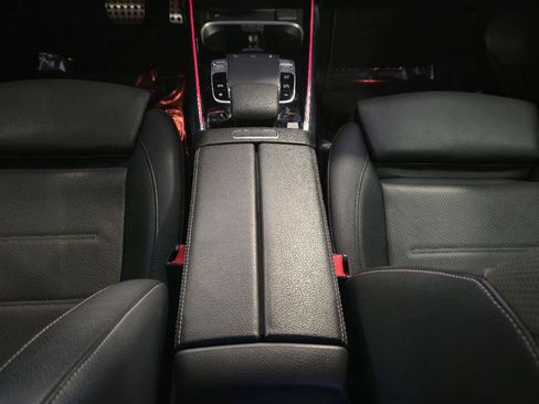 Used 2020 Mercedes-Benz GLB 250 image 18