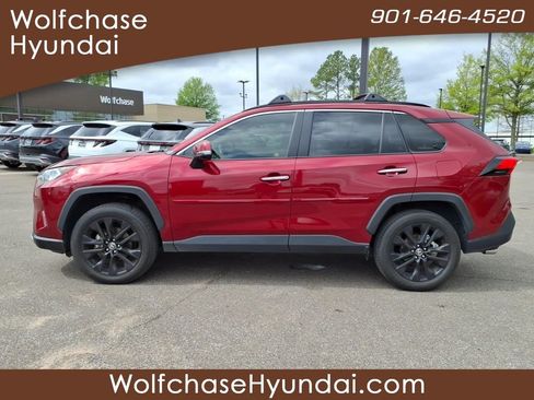 Used 2020 Toyota RAV4 Limited AWD/4WD image 6