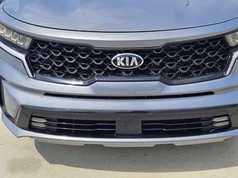 Used 2021 Kia Sorento EX FWD image 3