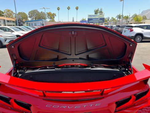 Used 2022 Chevrolet Corvette Stingray Premium Conv w/ Z51 Performance Package RWD image 12
