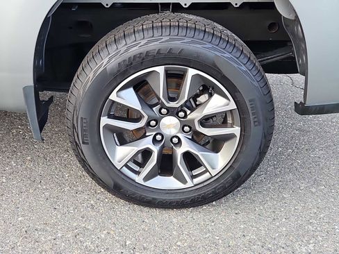 Used 2023 Chevrolet Silverado 1500 LT image 8