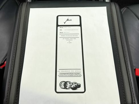 Used 2022 Ford F350 Platinum image 6