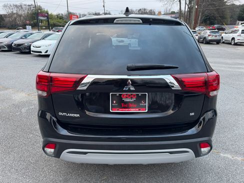 Used 2020 Mitsubishi Outlander SE image 6