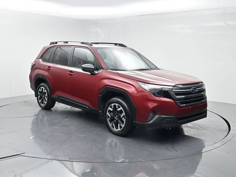 Used 2025 Subaru Forester Premium w/ Convenience Package #2 AWD/4WD image 2