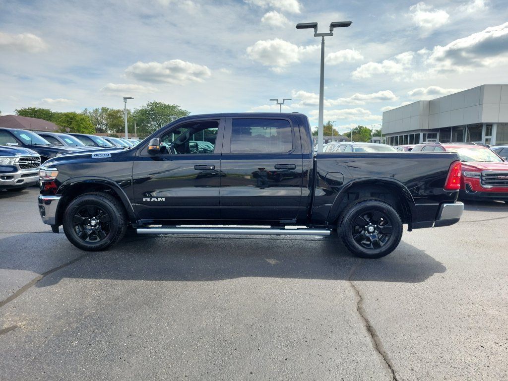 Used 2025 RAM 1500 Big Horn AWD/4WD image 7