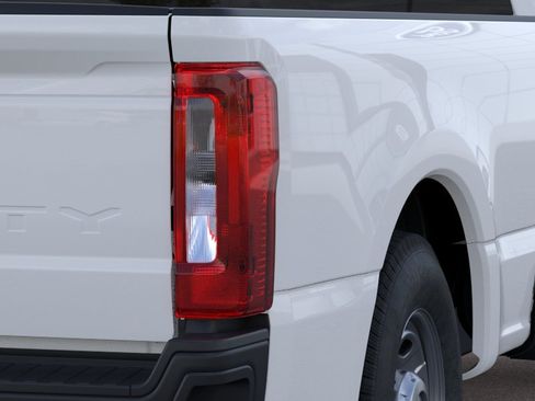 New 2026 Ford F350 XL RWD image 22