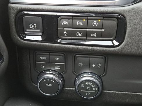 New 2026 GMC Yukon XL Denali w/ Sun & Power Step Package image 14