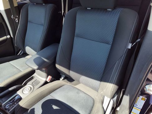 Used 2016 Mitsubishi Outlander AWD image 16