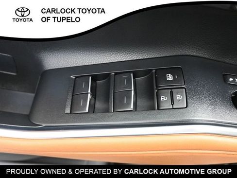 Used 2023 Toyota Highlander Platinum image 23