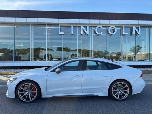 Used 2025 Audi RS 7 Performance image 2