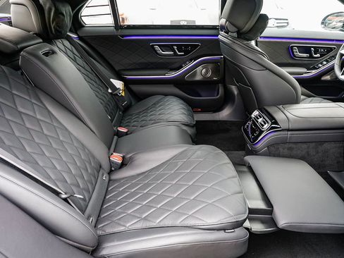 New 2026 Mercedes-Benz S 580 4MATIC Sedan image 19