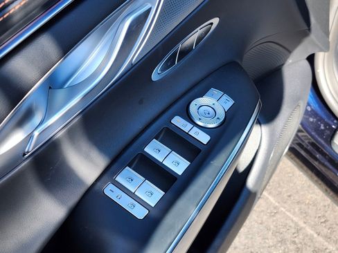 New 2026 Genesis GV70 2.5T Sport Prestige AWD/4WD image 17
