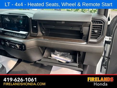 Used 2024 Chevrolet Silverado 1500 LT AWD/4WD image 42