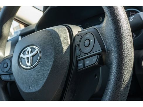 Used 2025 Toyota RAV4 XLE image 25