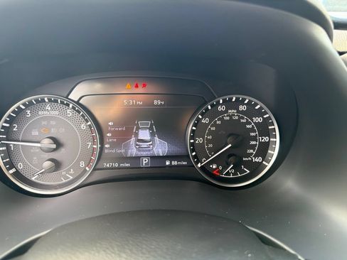 Used 2023 Nissan Armada SV RWD image 8